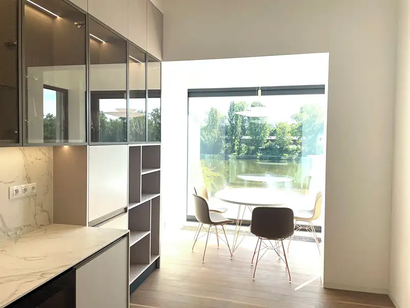 Pronájem bytu 3+kk 145 m², Praha – náhled fotky 3