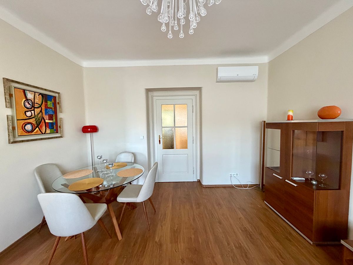 Pronájem bytu 2+1 70 m² – fotografie 4