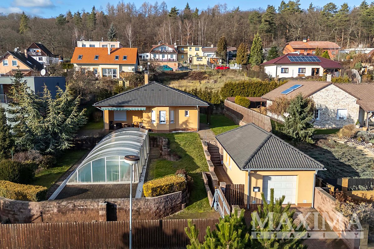 Prodej rodinného domu 113 m², pozemek 872 m² – fotografie 2