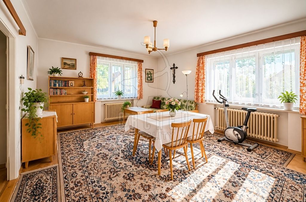 Prodej rodinného domu 179 m², pozemek 945 m² – fotografie 3