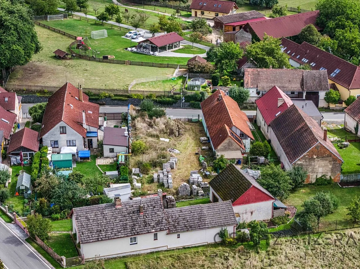 Prodej stavebního pozemku 712 m²