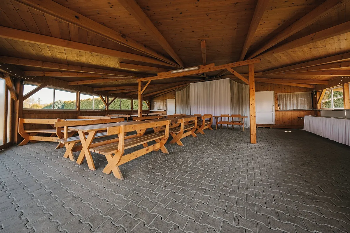 Prodej ubytovacího zařízení 280 m² — fotografie 6