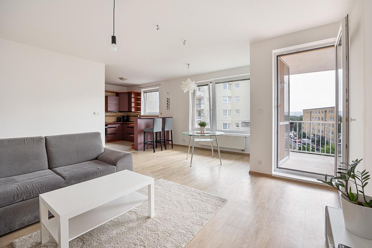 Pronájem bytu 3+kk 89 m²