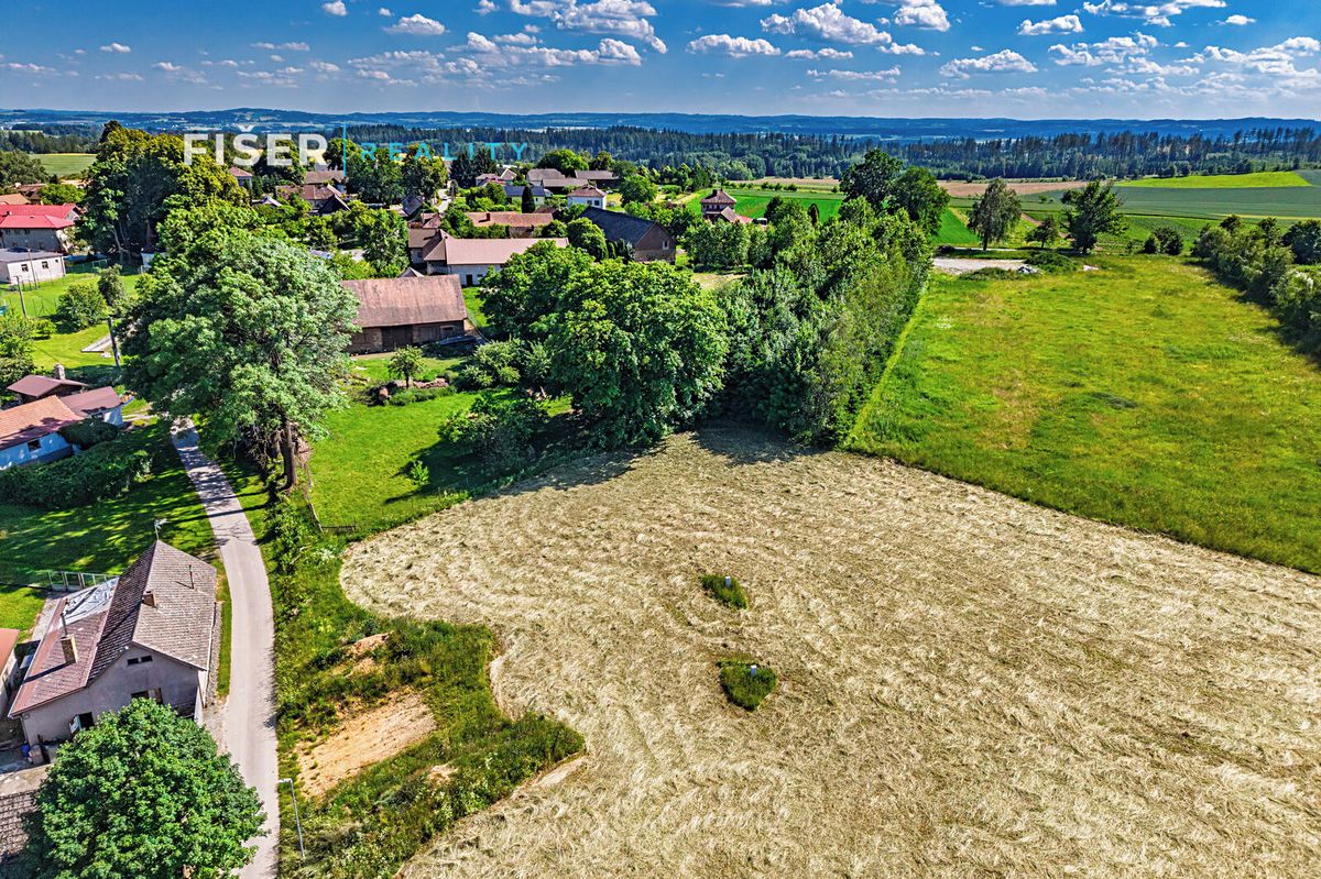 Prodej stavebního pozemku 800 m²