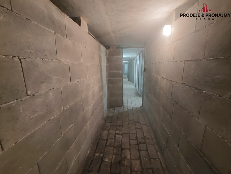 Нерухомість в оренду, 5 м² (3 з 5)