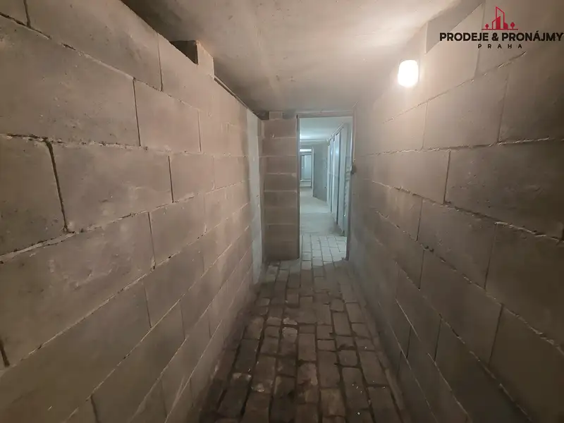 Pronájem specifického typu nemovitosti 5 m², Praha – náhled fotky 3