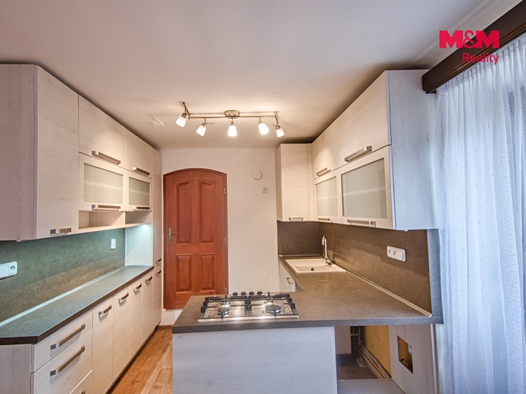 Prodej komerčního prostoru, 308 m² (12 z 30)