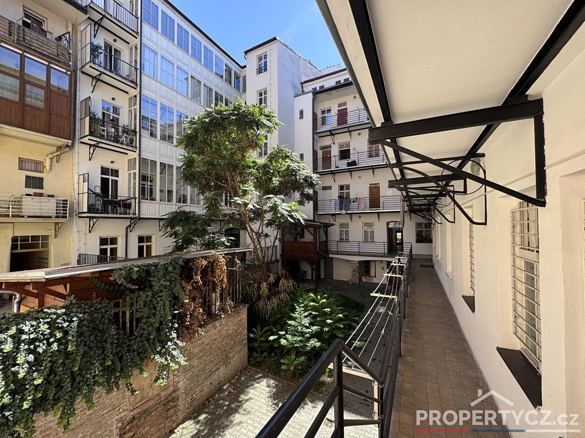 Prodej kanceláře 114 m² – fotografie 5
