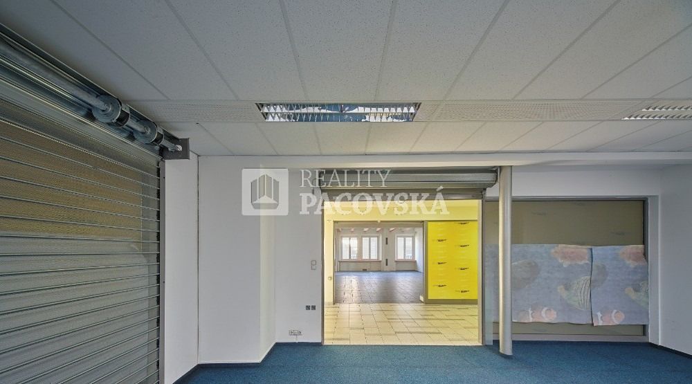 Pronájem obchodního prostoru 52 m² – fotografie 3