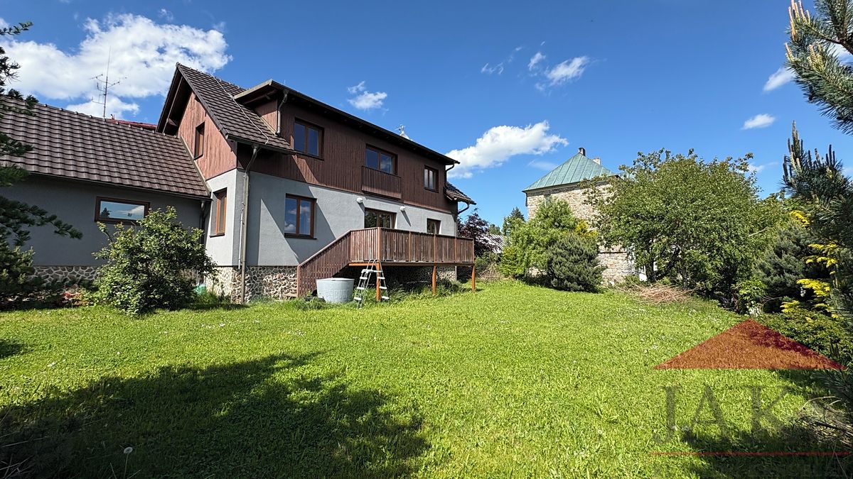 Prodej rodinného domu 162 m², pozemek 733 m² – fotografie 5