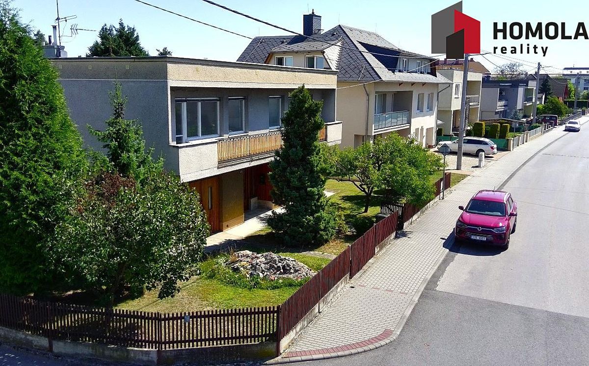 Prodej rodinného domu 200 m², pozemek 723 m² – fotografie 4