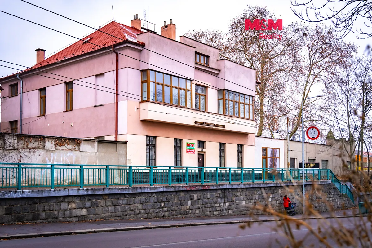 Pronájem skladového prostoru 150 m²