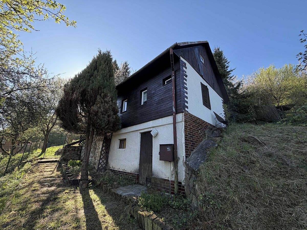 Prodej chaty 40 m², pozemek 682 m²