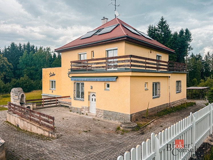Haus zum Kauf, 400 m² (2 von 34)