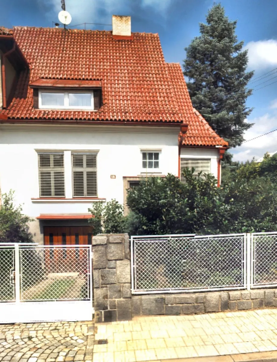 Prodej vily 240 m², pozemek 637 m²