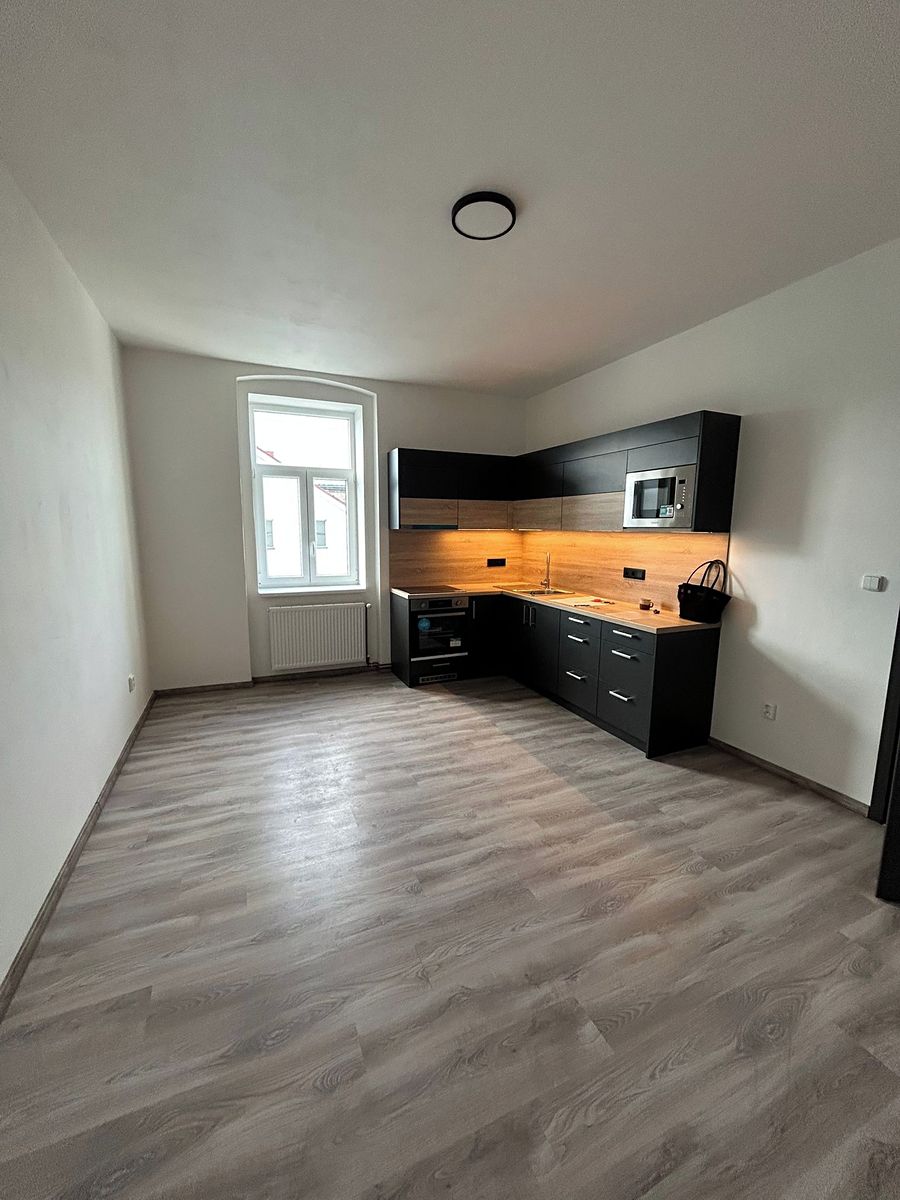 Pronájem bytu 2+kk 54 m² – fotografie 2