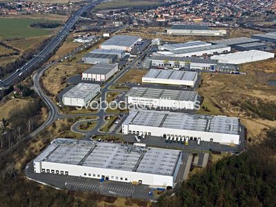 Pronájem výrobní haly, prostoru 4134 m²