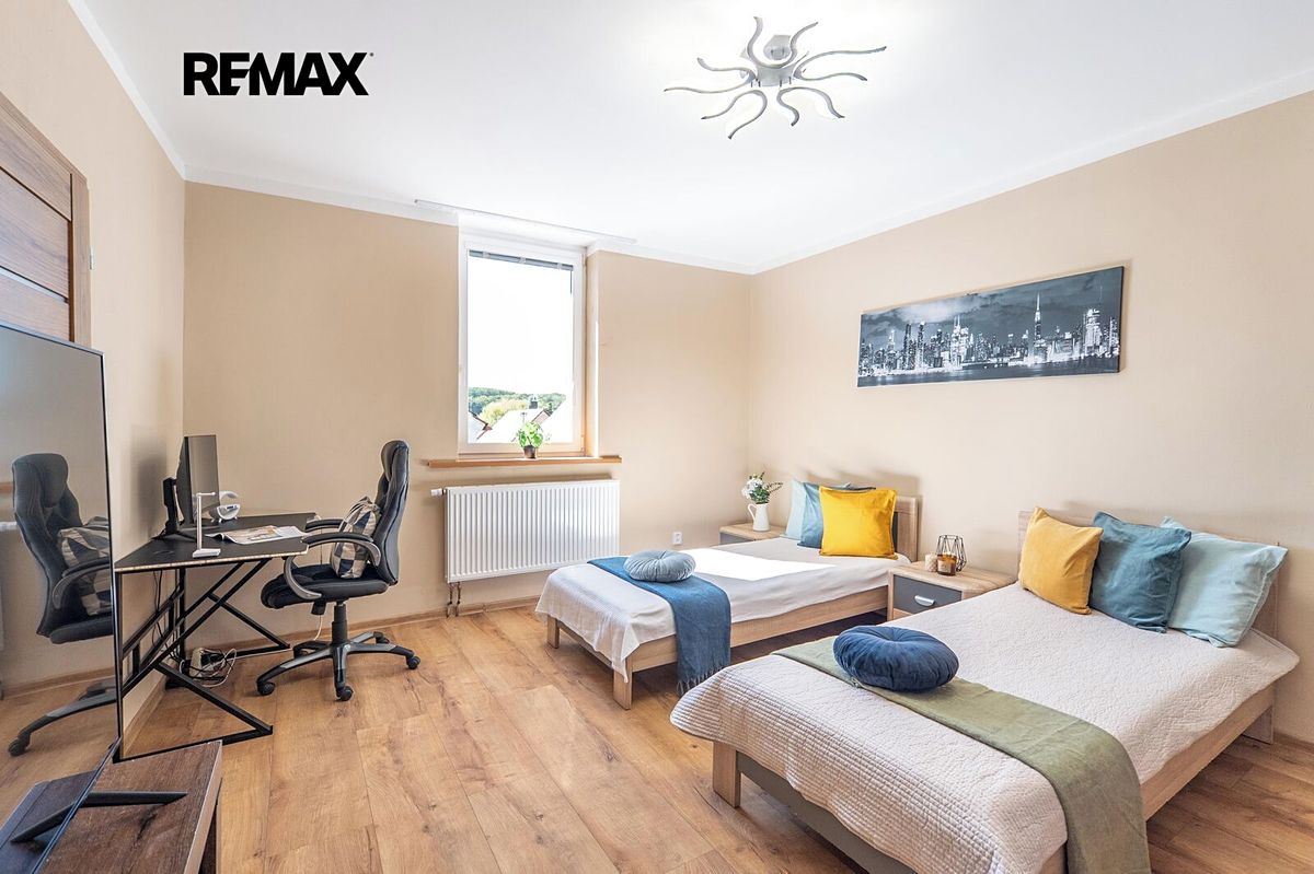 Prodej rodinného domu 200 m², pozemek 435 m² – fotografie 4