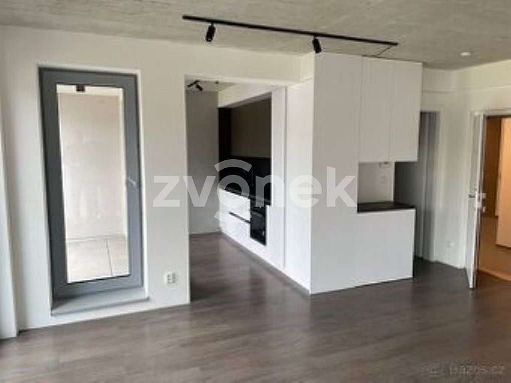 Pronájem bytu 1+kk 36 m²