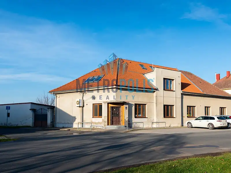Prodej obchodního prostoru 350 m², Velim – náhled fotky 2