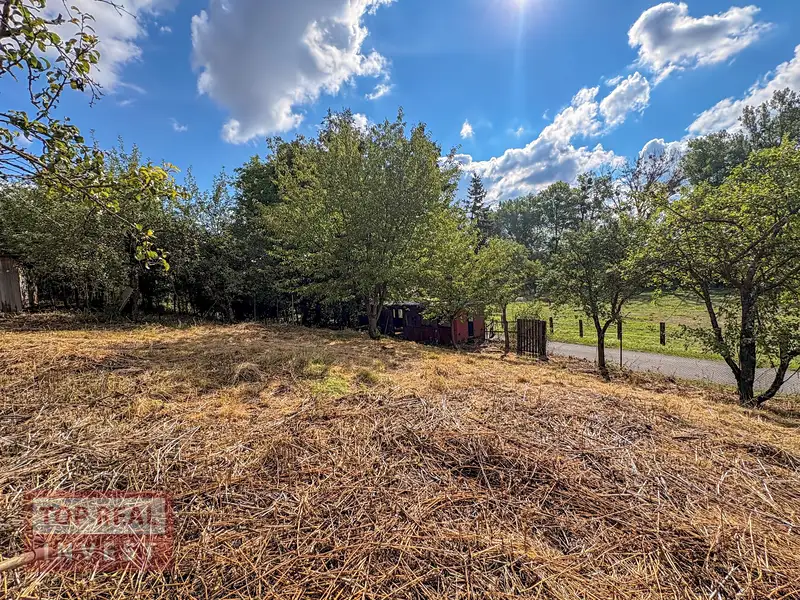 Prodej stavebního pozemku 1260 m², Kroměříž – náhled fotky 1