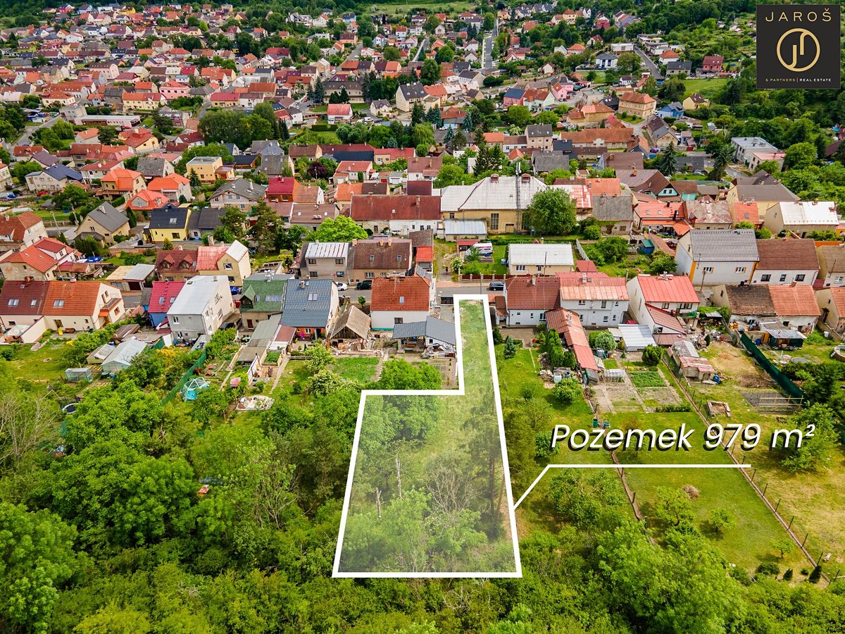 Prodej stavebního pozemku 979 m²
