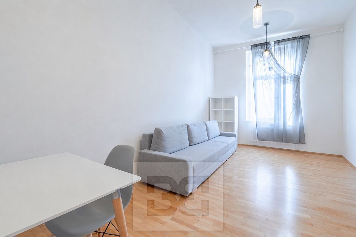 Pronájem bytu 2+1 42 m²