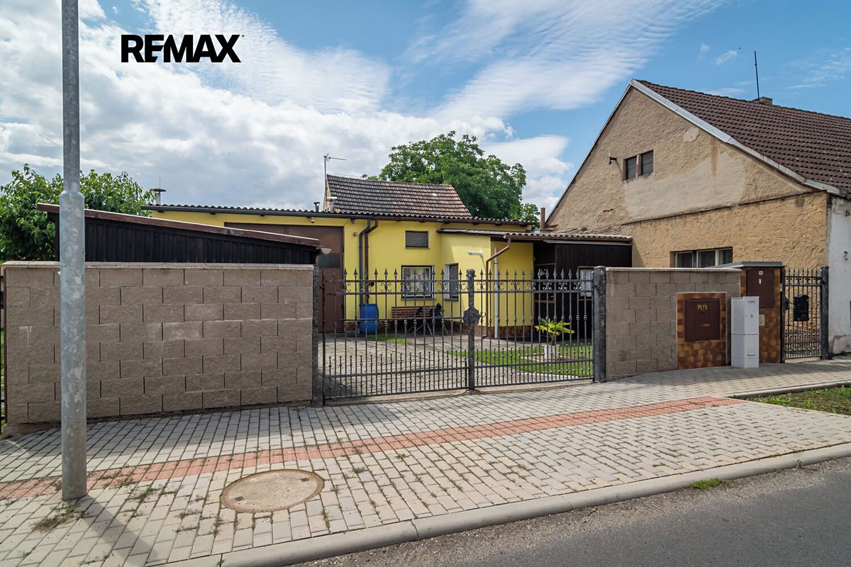 Prodej rodinného domu 80 m², pozemek 266 m² – fotografie 2