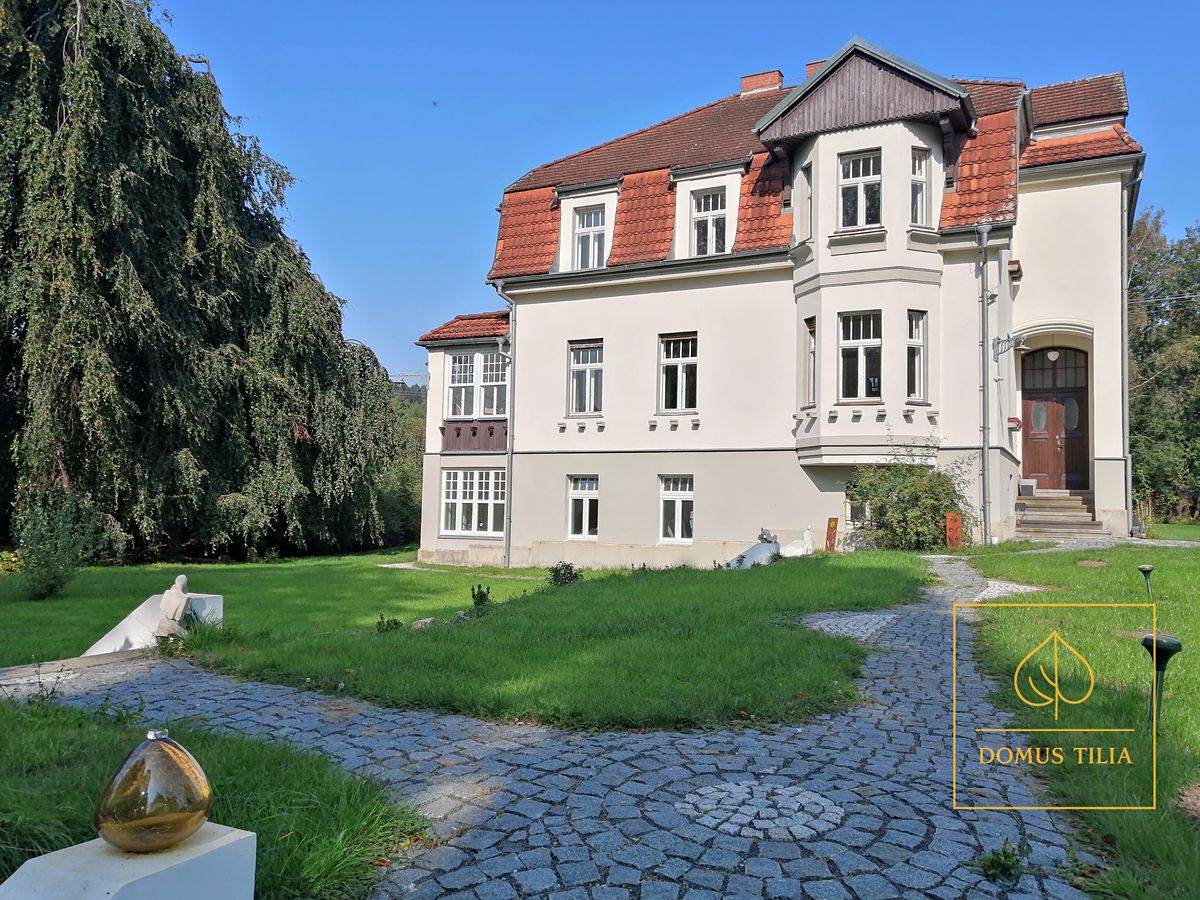 Prodej vily 550 m², pozemek 3000 m²