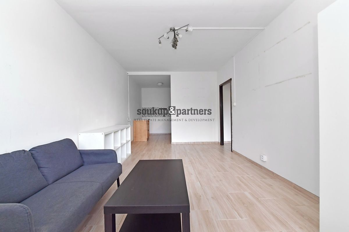 Pronájem bytu 2+kk 43 m² – fotografie 2