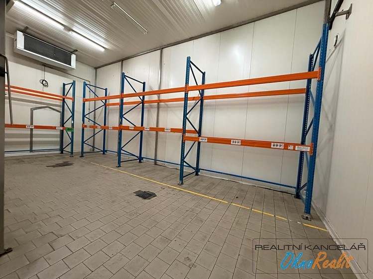 Pronájem komerčního prostoru, 200 m² (45 z 50)