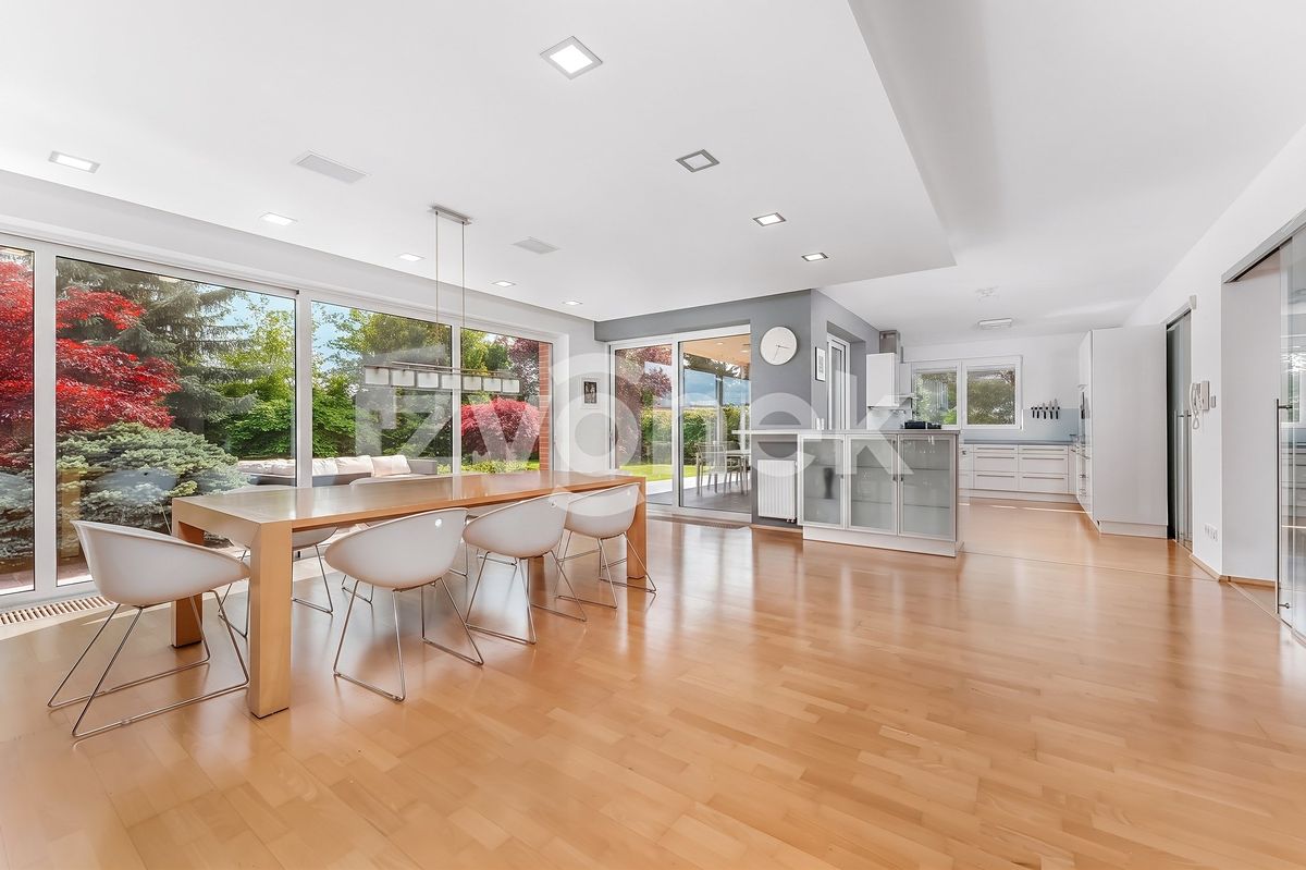 Prodej vily 479 m², pozemek 1503 m² – fotografie 4