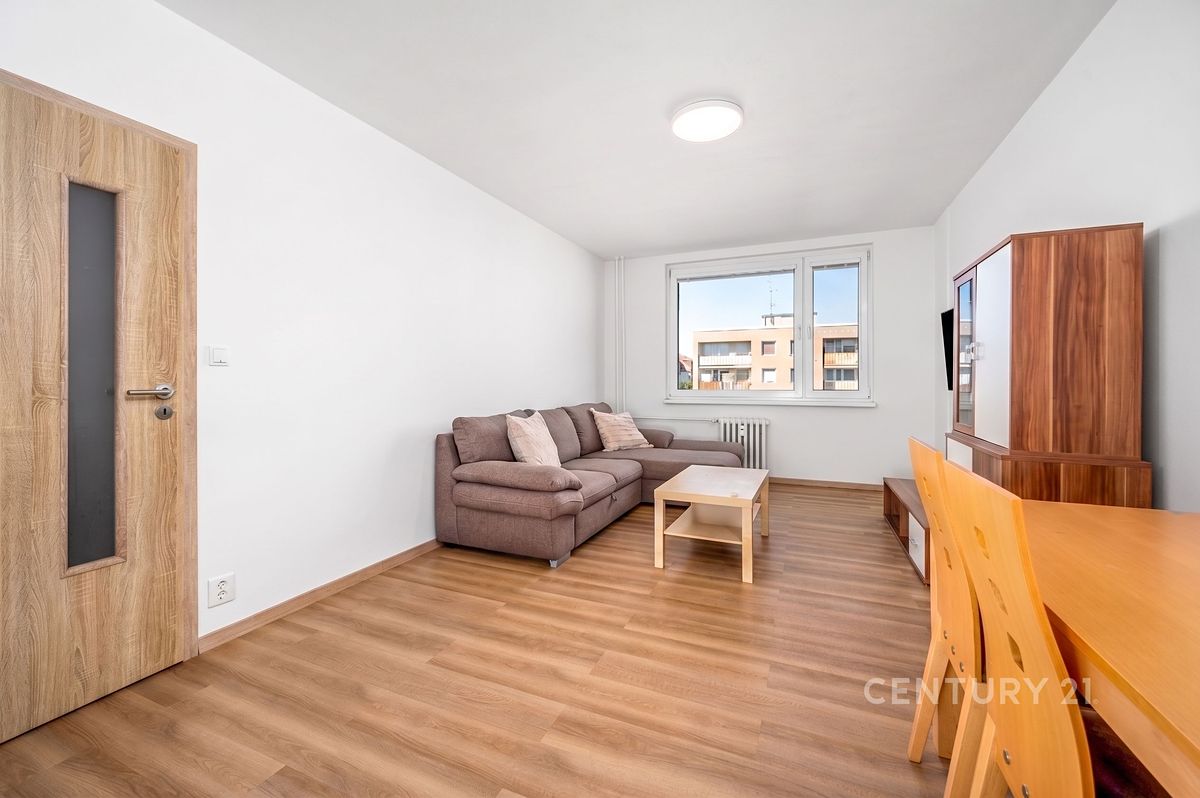 Pronájem bytu 2+kk 43 m²
