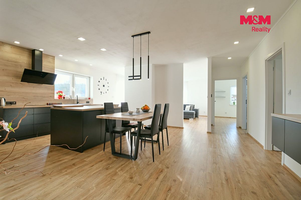 Prodej rodinného domu 114 m², pozemek 1967 m² – fotografie 3