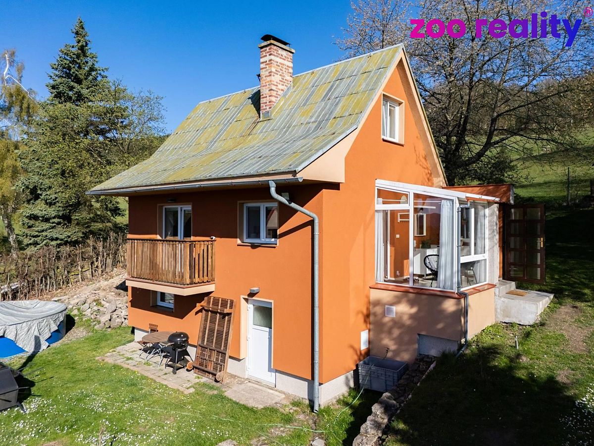 Prodej chaty 130 m², pozemek 665 m²