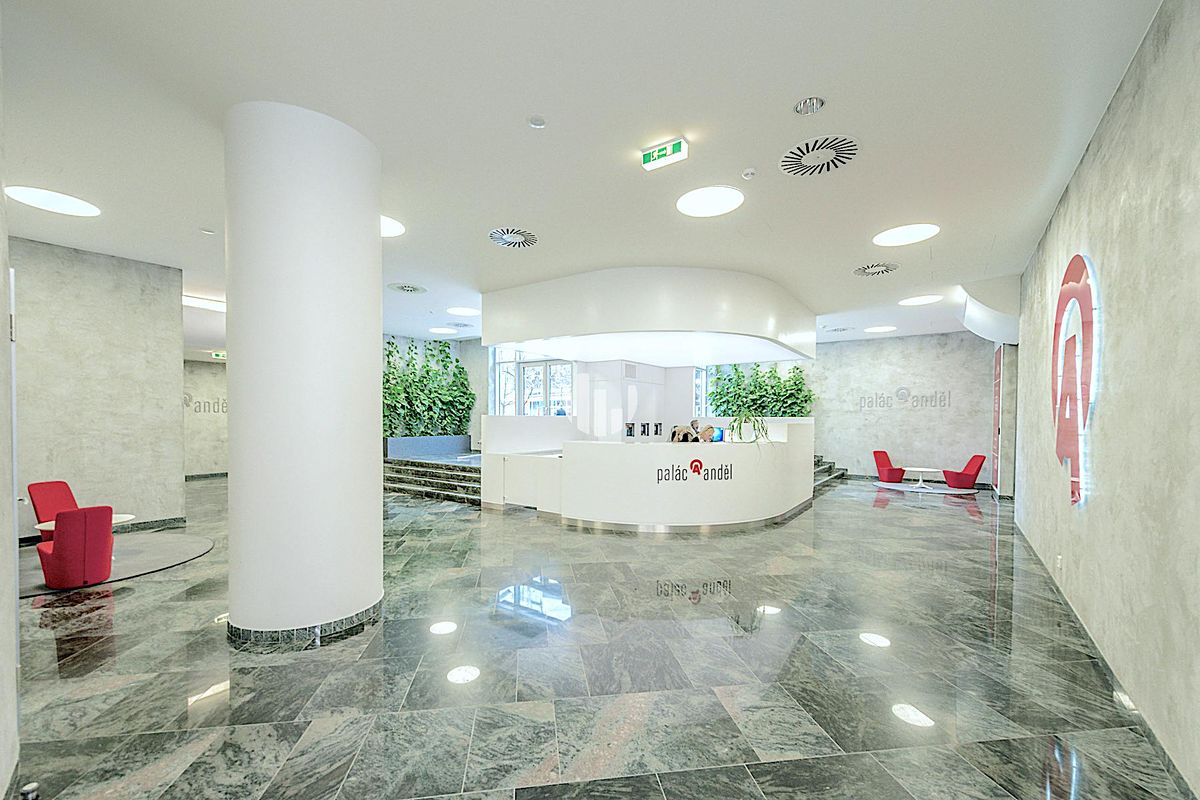Pronájem kanceláře 1135 m² – fotografie 2