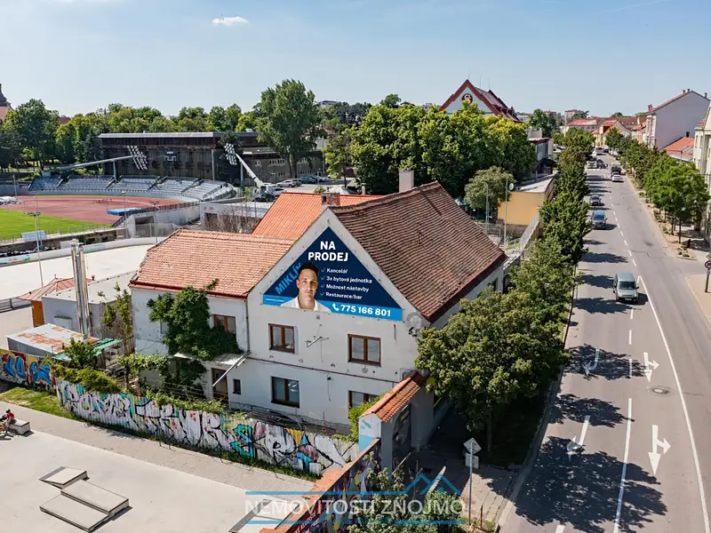 Prodej obchodního prostoru 547 m², Znojmo – náhled fotky 1