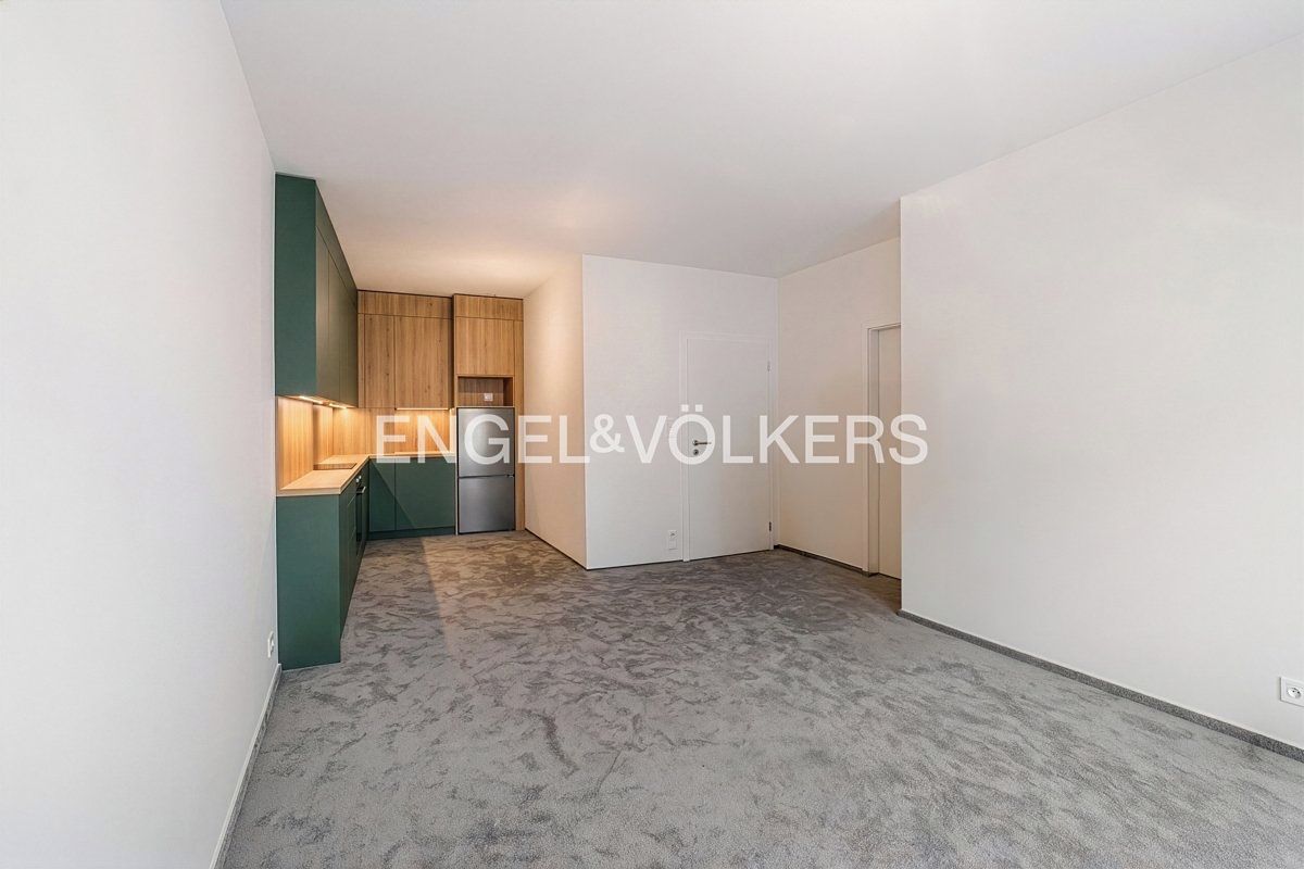 Pronájem bytu 2+kk 42 m² – fotografie 2