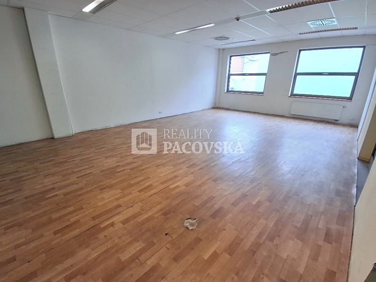 Pronájem komerčního prostoru, 61 m² (4 z 8)