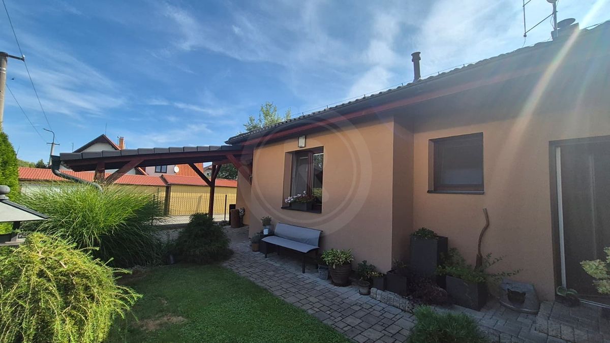 Prodej rodinného domu 120 m², pozemek 455 m² – fotografie 4