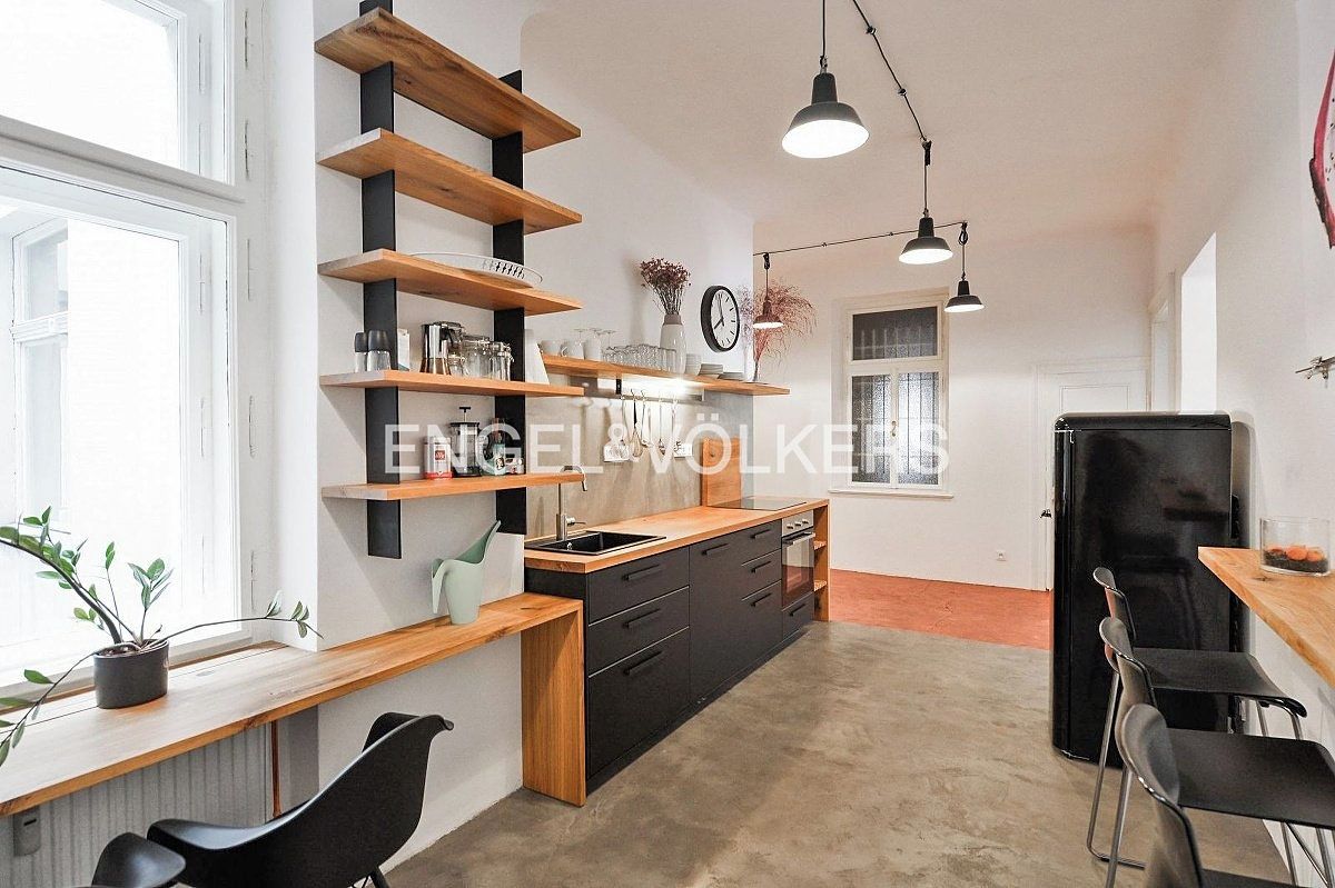 Pronájem bytu 3+1 97 m² – fotografie 2
