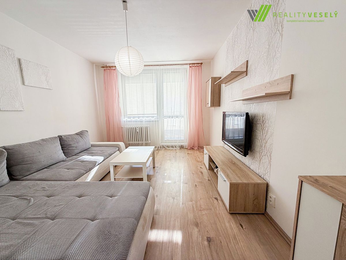 Pronájem bytu 2+1 55 m² – fotografie 3