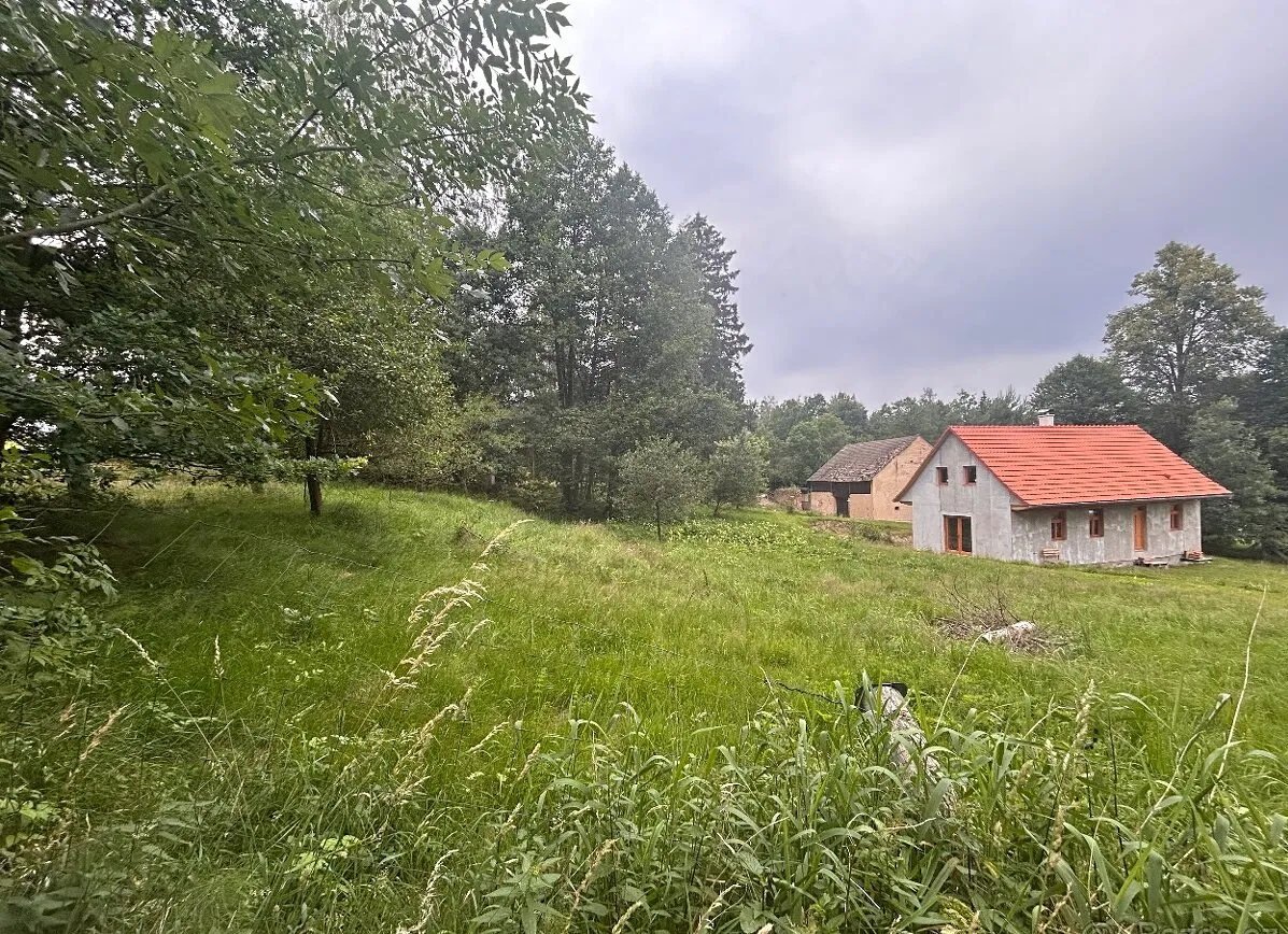 Prodej stavebního pozemku 1256 m²