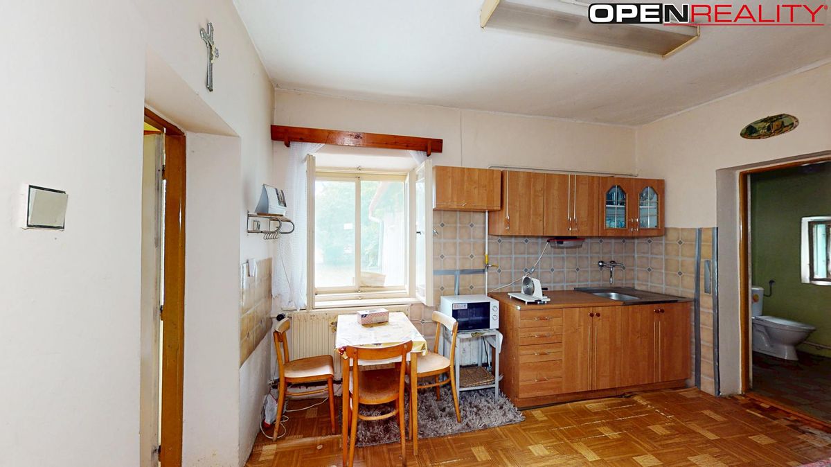 Prodej vícegeneračního domu 144 m², pozemek 1753 m² – fotografie 4