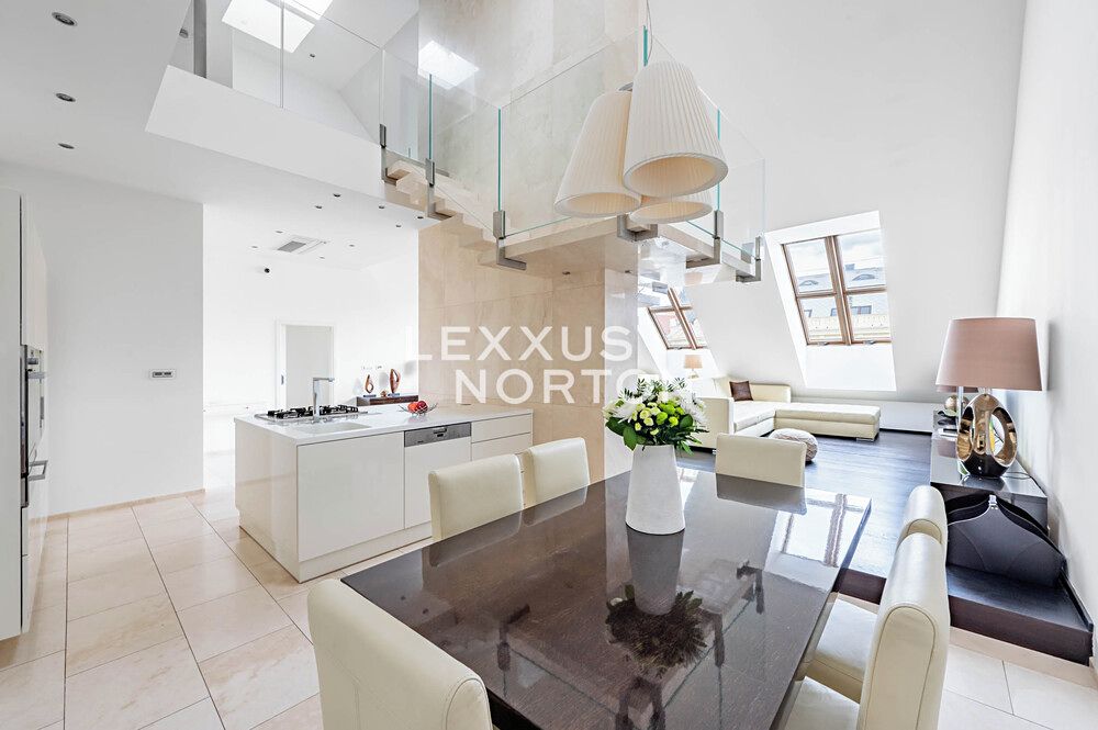 Prodej bytu 4+kk 185 m²