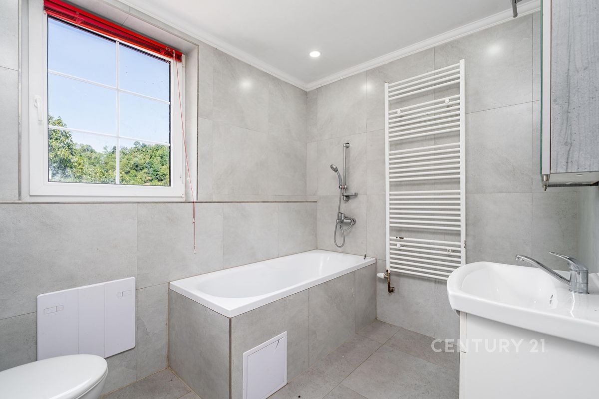 Pronájem bytu 3+kk 75 m²