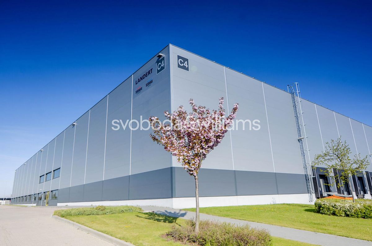 Pronájem skladového prostoru 3622 m²