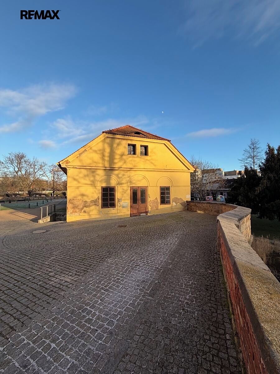 Prodej obchodního prostoru 660 m² – fotografie 2