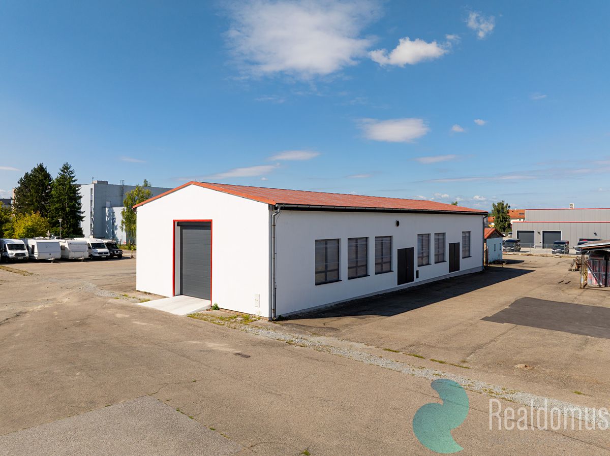 Pronájem skladového prostoru 340 m² – fotografie 2