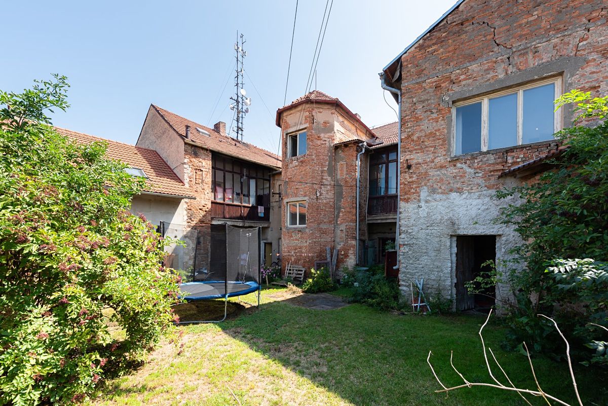 Prodej vícegeneračního domu 426 m², pozemek 1349 m² – fotografie 4